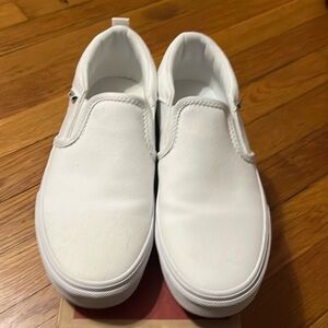Vans Asher white kids size 4 slip on shoes